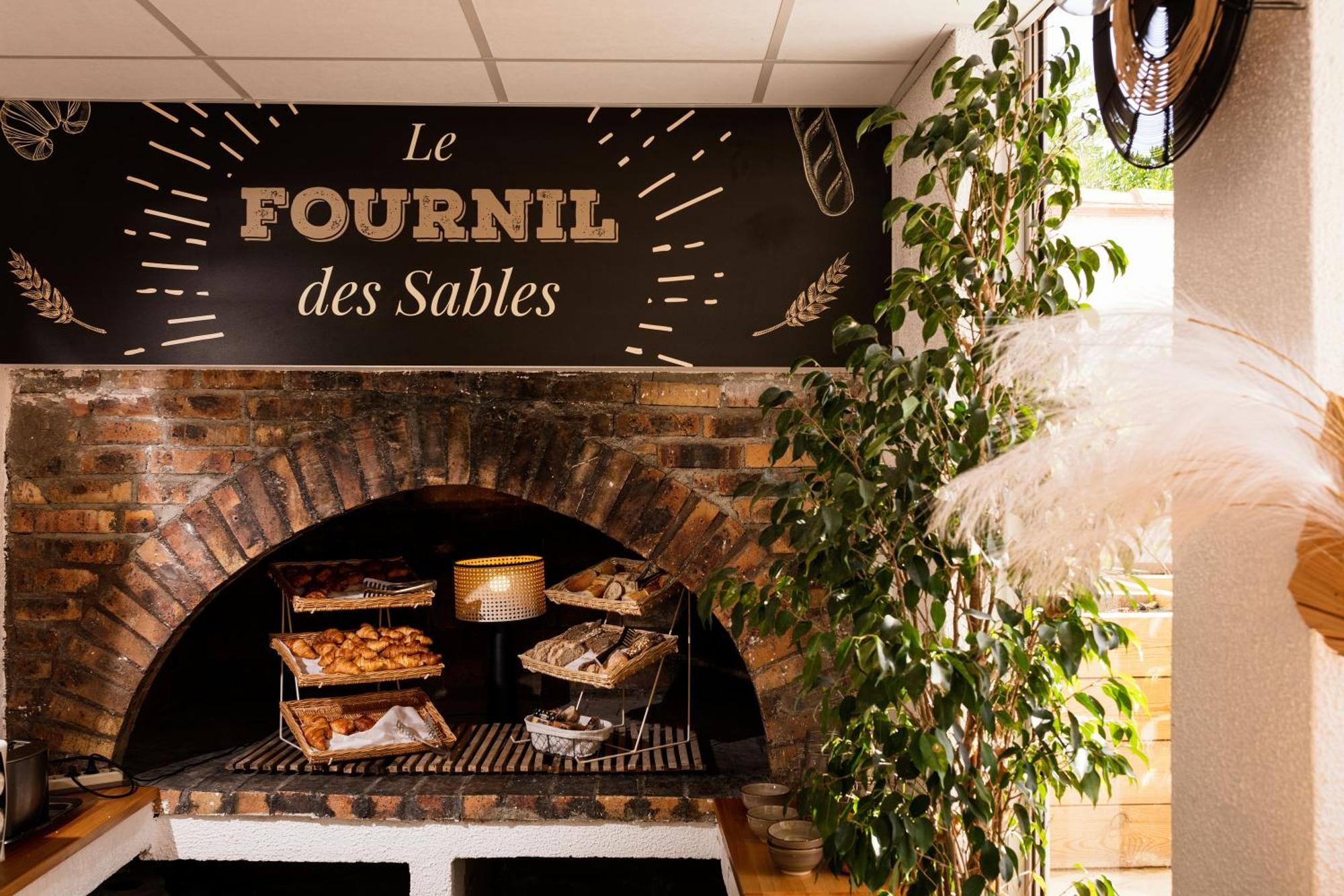 Hotel Les Sables - Urban Style - By Logis Hotels Canet-en-Roussillon Εξωτερικό φωτογραφία